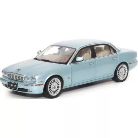   Almost-Real - 1:18 JAGUAR XJ6 (X350)   SEAFROST (LIGHT BLUE) - ALMOST REAL