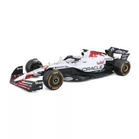   Burago - Red Bull F1 RB21 Team Oracle Racing #1 M.Verstappen Pole Position & Winner Japanese GP (Suzuka) Formula 1 2025 - with driver figure - Bburago