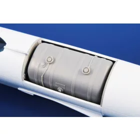 CMK - Gloster Meteor F Mk.8/9 Main Fuel Tank