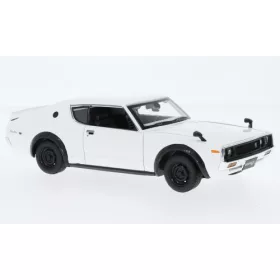   Maisto - Nissan Skyline 2000 GT-R (KPGC110)  weiss  1973  1:24