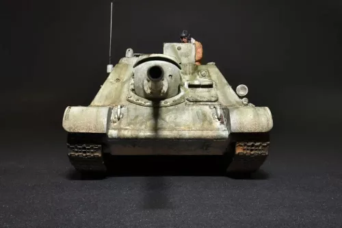 MiniArt - SU-85 Mod 1943 (Early Production) withCrew