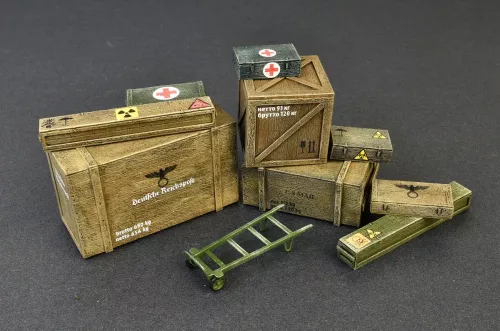 Miniart - Wooden Boxes   Crates