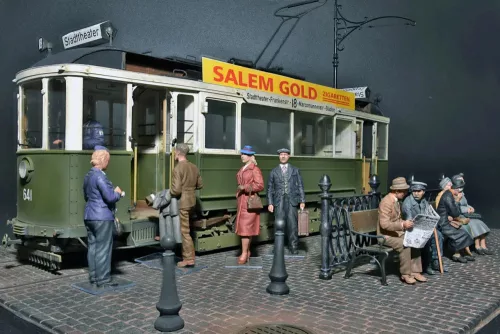 MiniArt - European Tramcar (Strassenbahn Triebwagen 641) with Crew   Passengers