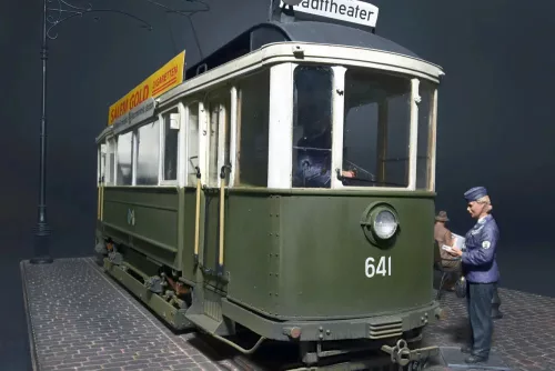 MiniArt - European Tramcar (Strassenbahn Triebwagen 641) with Crew   Passengers