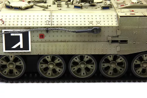 Meng Model - Israel Heavy Armoured Presonnel Carrier Achzarit Early