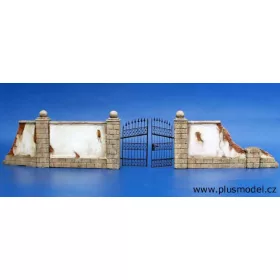 Plus model - Mauer mit Metalltor