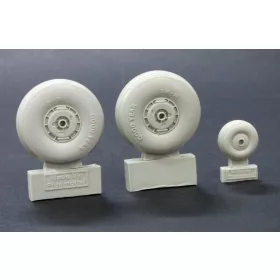 Plus model - C-47 Skytrain wheels with cover