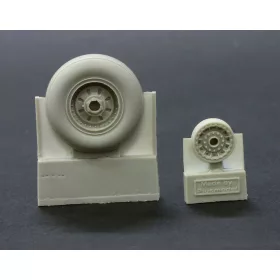 Plus model - KC-97 Stratotanker wheels