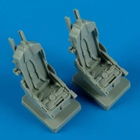 Quickboost - F-5F seats with safety belts for AFV