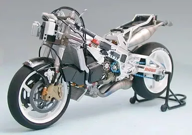 Tamiya - SUZUKI RGV-Gamma XR89