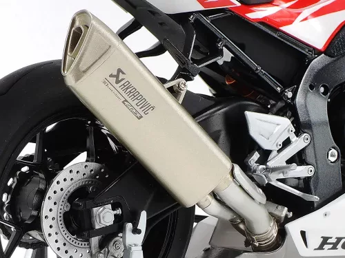 Tamiya - Honda CBR1000RR-R Fireblade SP 30th Anniversary