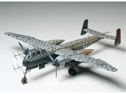 Tamiya - Heinkel He219 A-7 Uhu -  1 figure