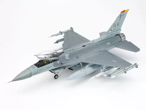 Tamiya - Lockheed Martin F-16CJ - (Block 50) Fighting Falcon