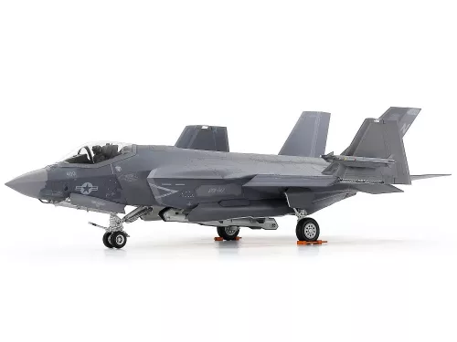 Tamiya - Lockheed Martin F-35C Lightning II - plastic model kit